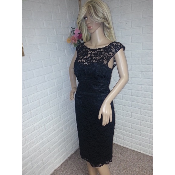 White House Black Market Cap Sleeve Lace Dress - Picture 1 of 8